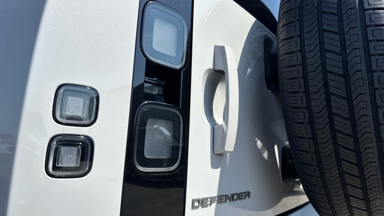 Land Rover Defender 3.0 D250 S 90 3dr Auto Diesel Estate